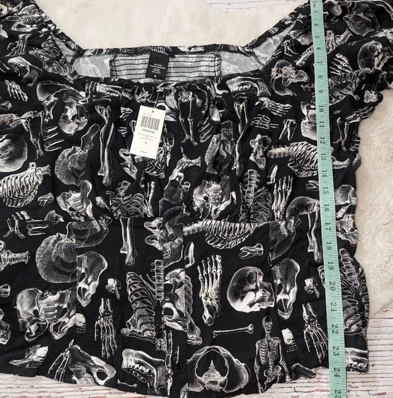 Hot Topic Social Collision Skeleton Bones Crop Top Plus Size 4 4X NEW - Picture 8 of 9